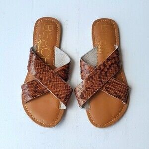 BEACH By Matisse Womens Brown Snake Skin Slip On Sandals NWOT Size 6